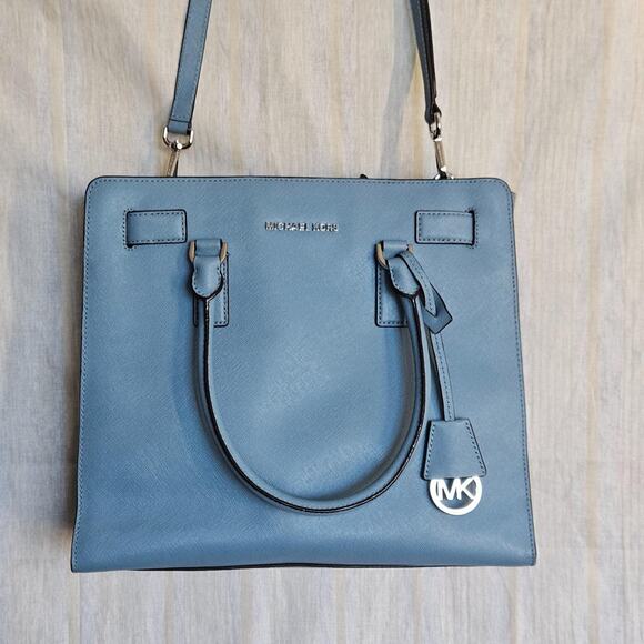 Michael Kors Dillon Large Saffiano - Picture 1 of 8